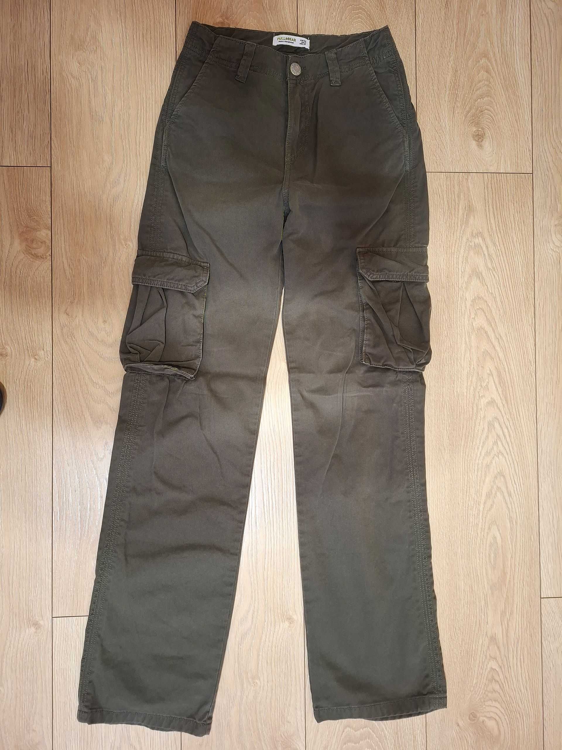 Spodnie damskie bojówki Pull & Bear, roz. 32. Kolor khaki. Okazja!