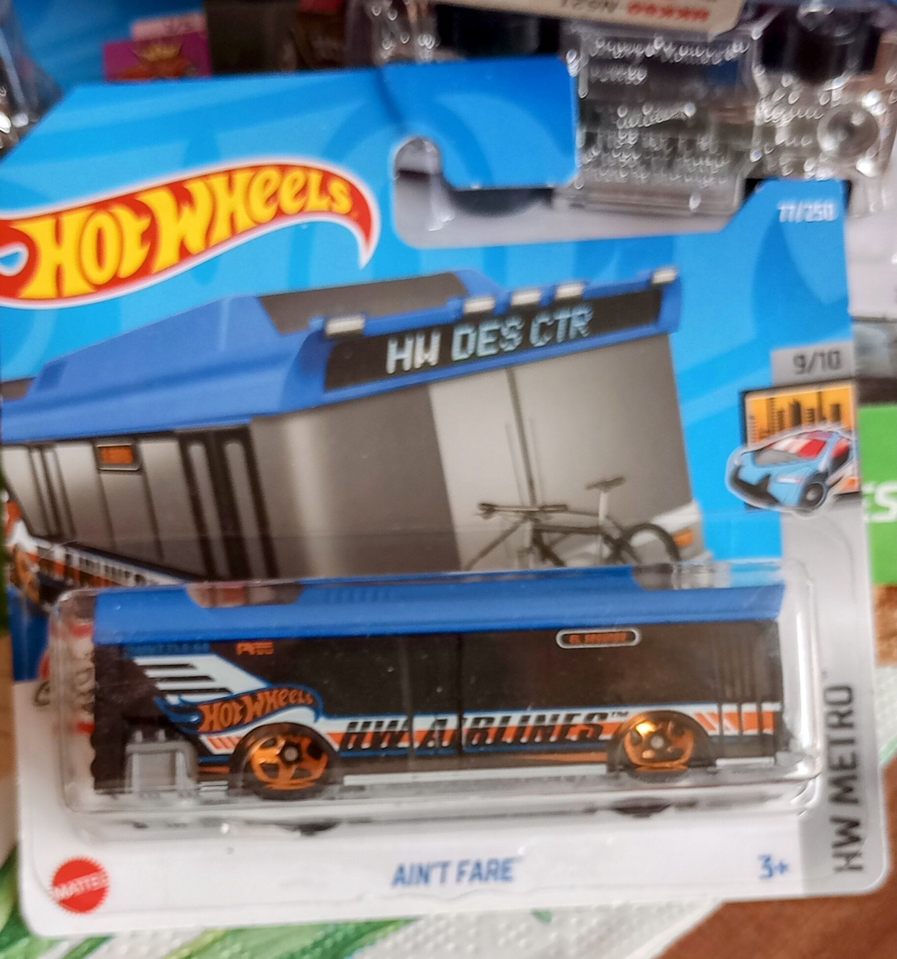 Model Hot Wheels Autobus AintFare Nowy