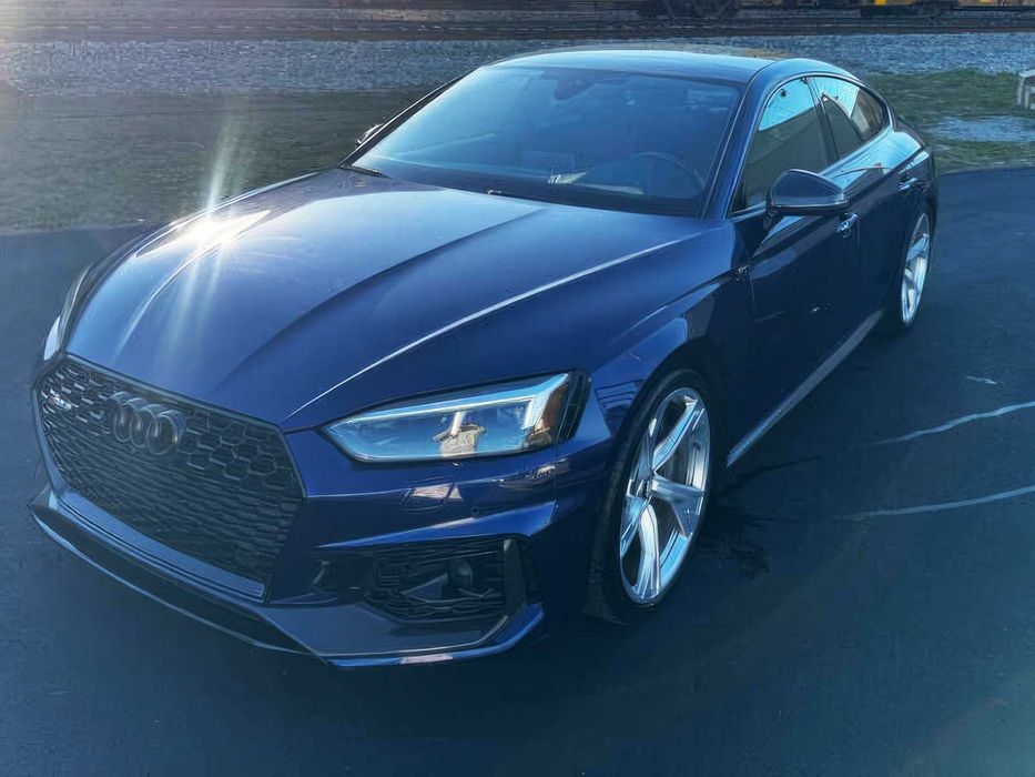 Audi RS5      2019