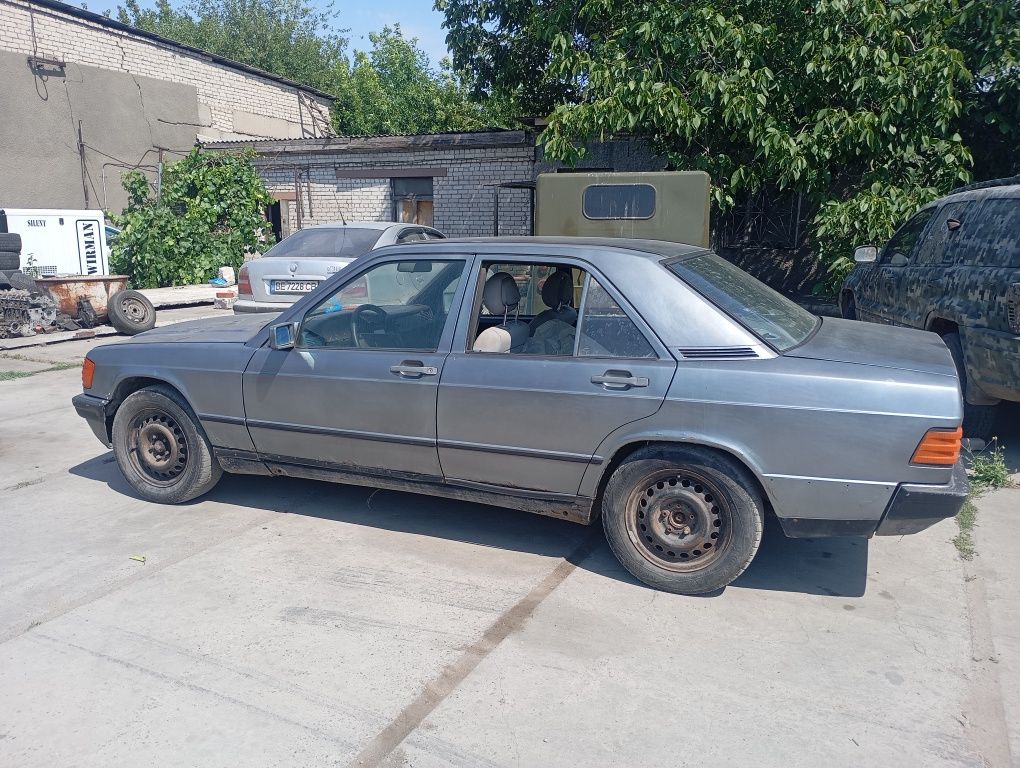 Продам Мерседес w201