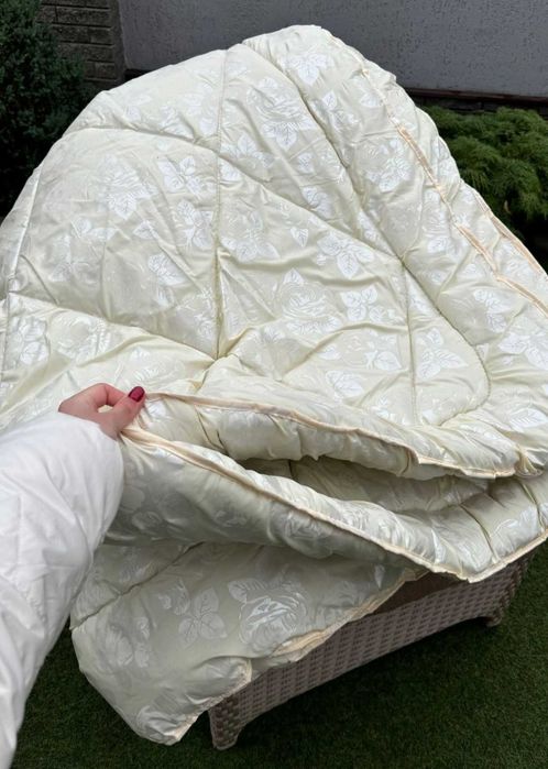 Зимова ковдра зі штучного лебединого пуху, розмір 145×210