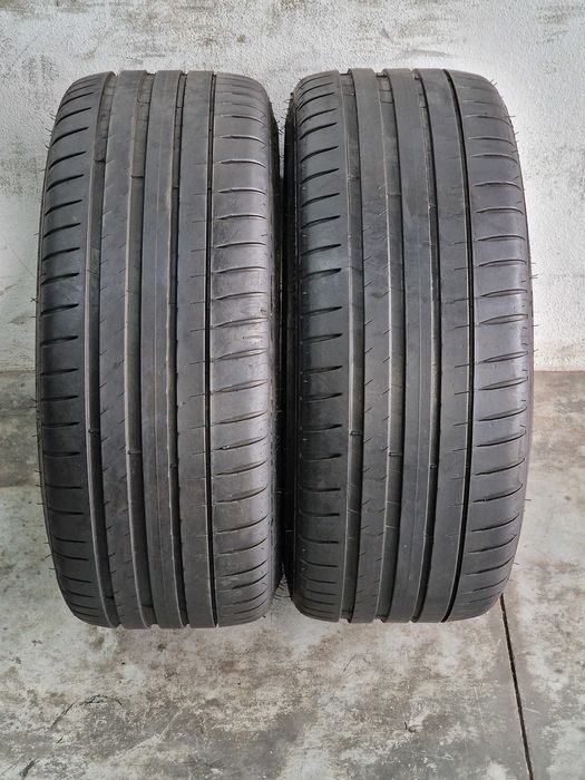 2 Pneus MICHELIN Semi Novos 225/40R18