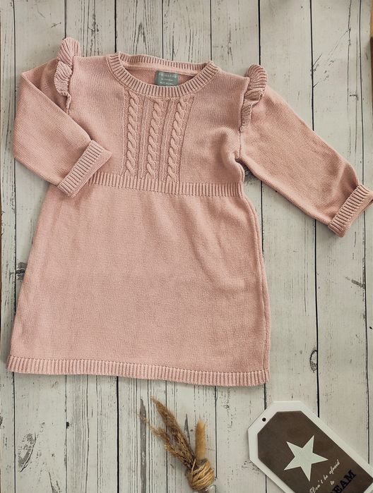 Bladoróżowa sukienka sweterkowa warkoczowym splot 98 2-3 lata
