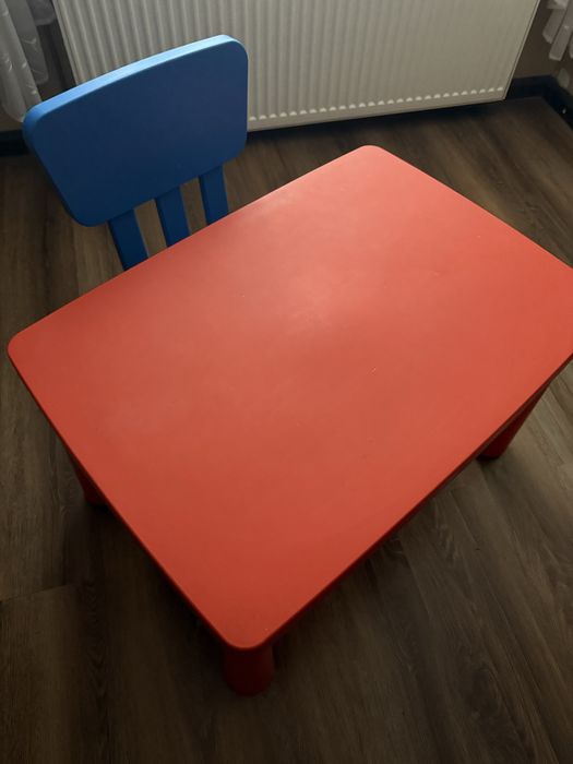 Ikea Mammut stolik dla dzieci + 2 krzesełka