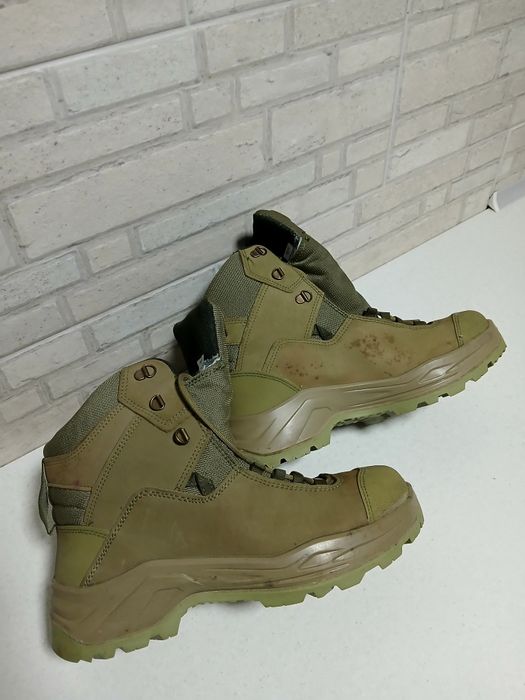 Продам берці 43 р.