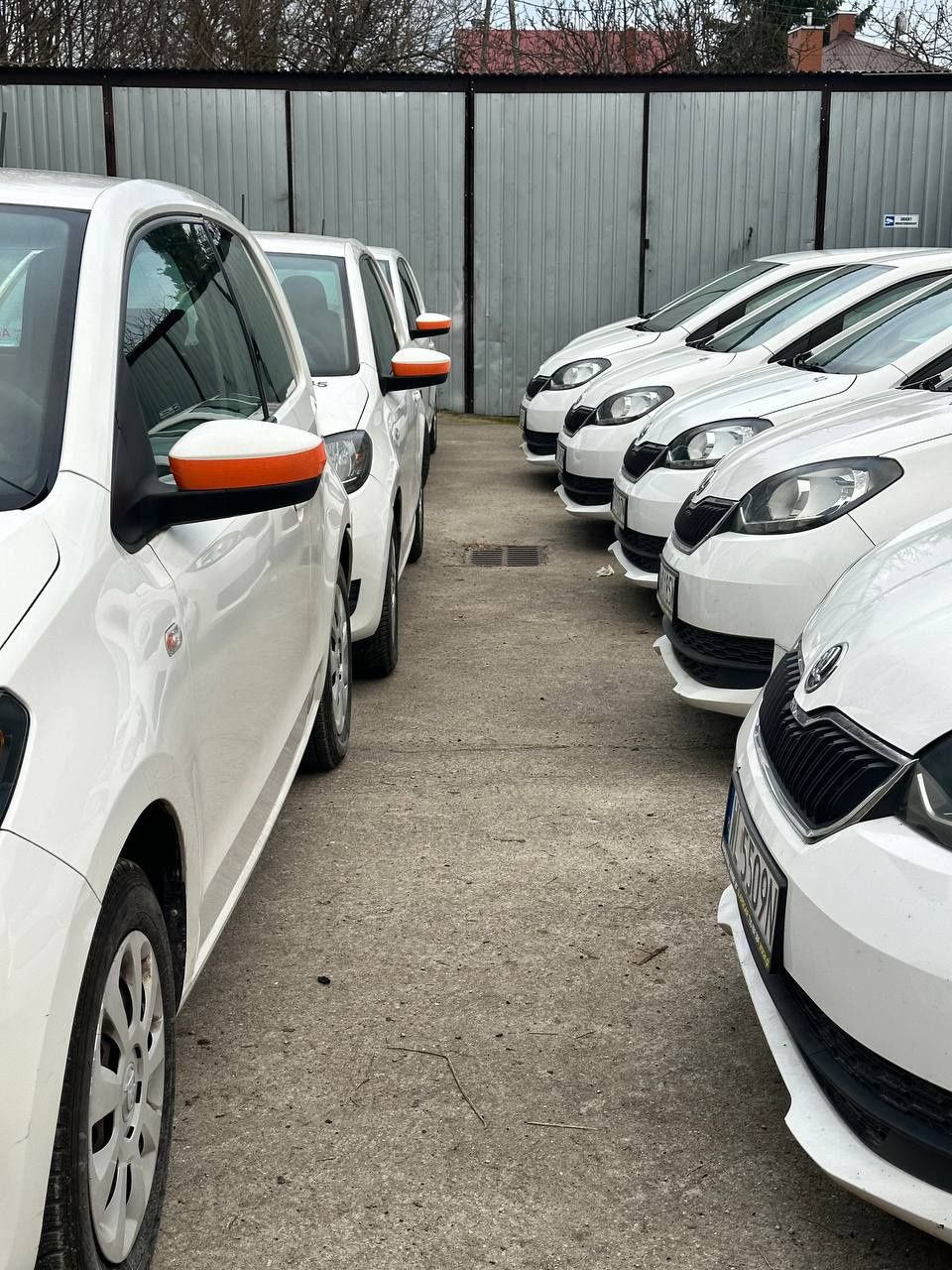 wypożyczalnia samochodów 42,99 Glovo Bolt Uber wynajem auta