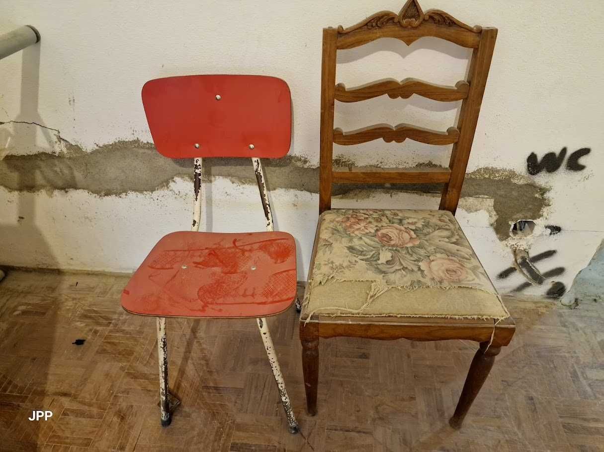 Recheio de casa - Lote para venda Feira da Ladra / Bagageira
