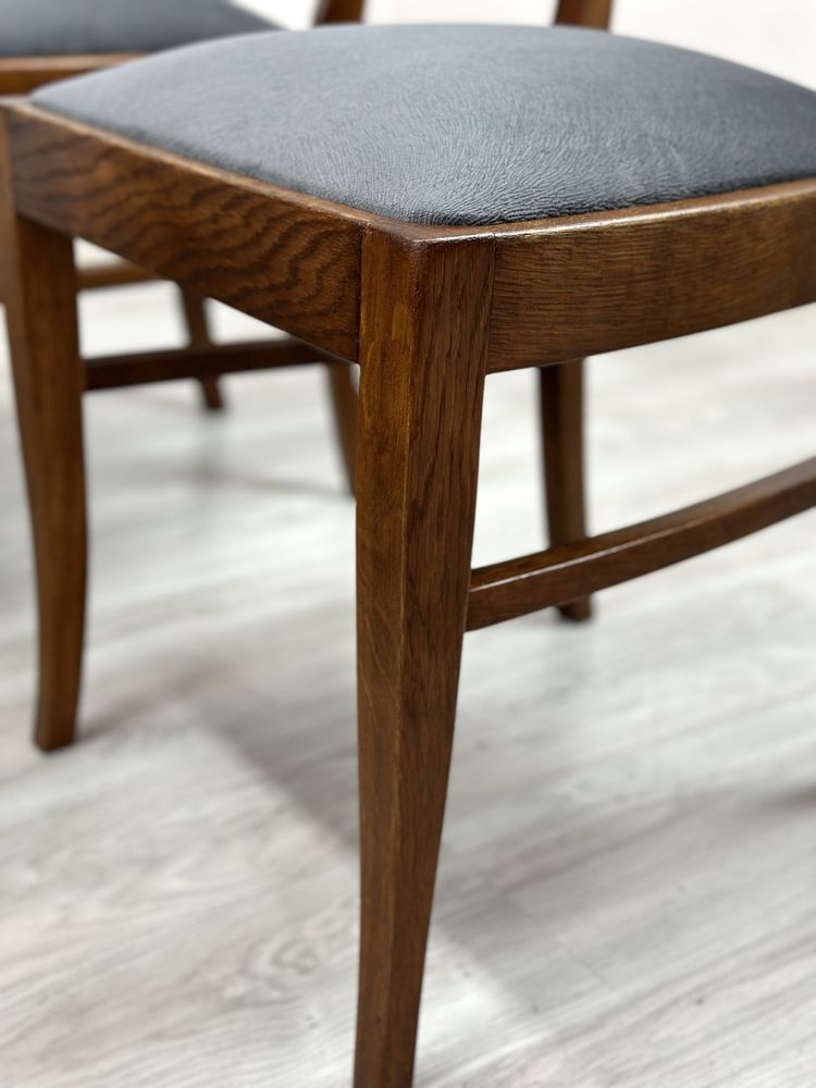 Stare Krzesła lite drewno- komplet