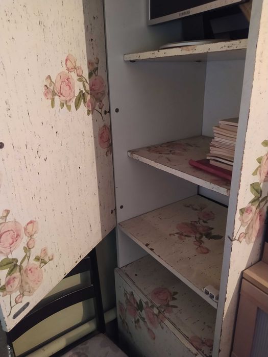 Szafa decoupage róże