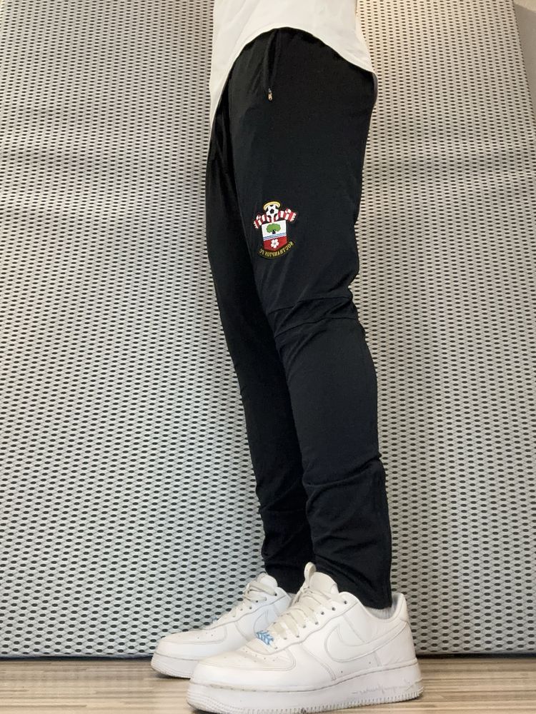 Spodnie Sportowe Under Armour Performance Fit Street Gym Style