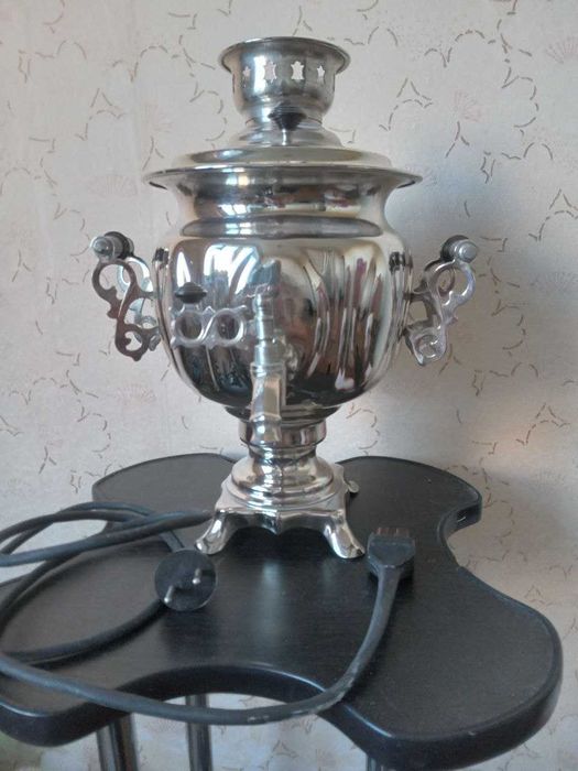 Самовар электрический, объем 3 литра