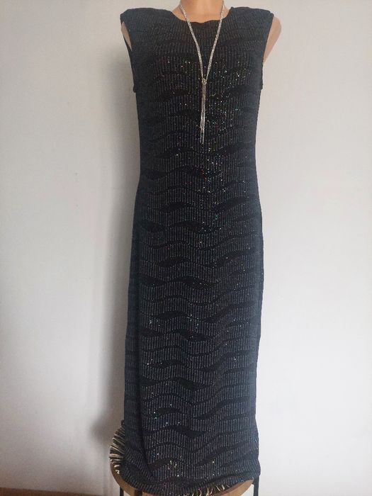 Piękna koktailowa sukienka damska