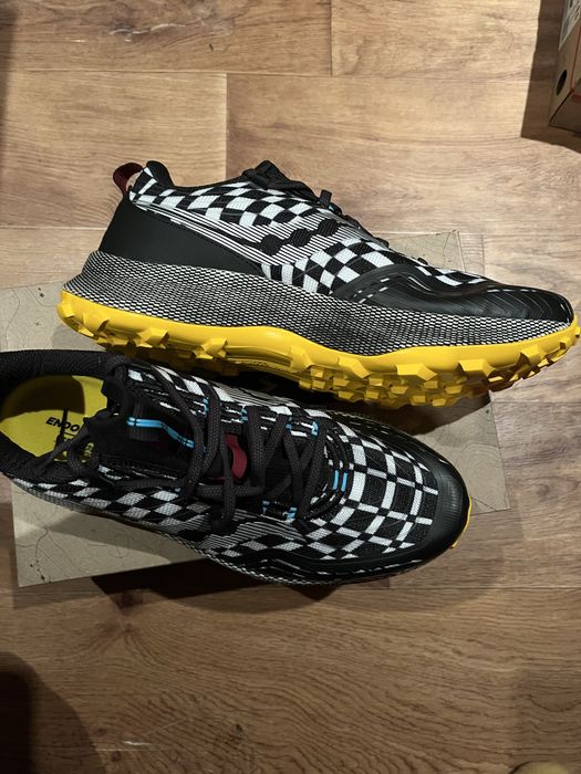 Продам чоловічі кросівки.Розмір 45. 47