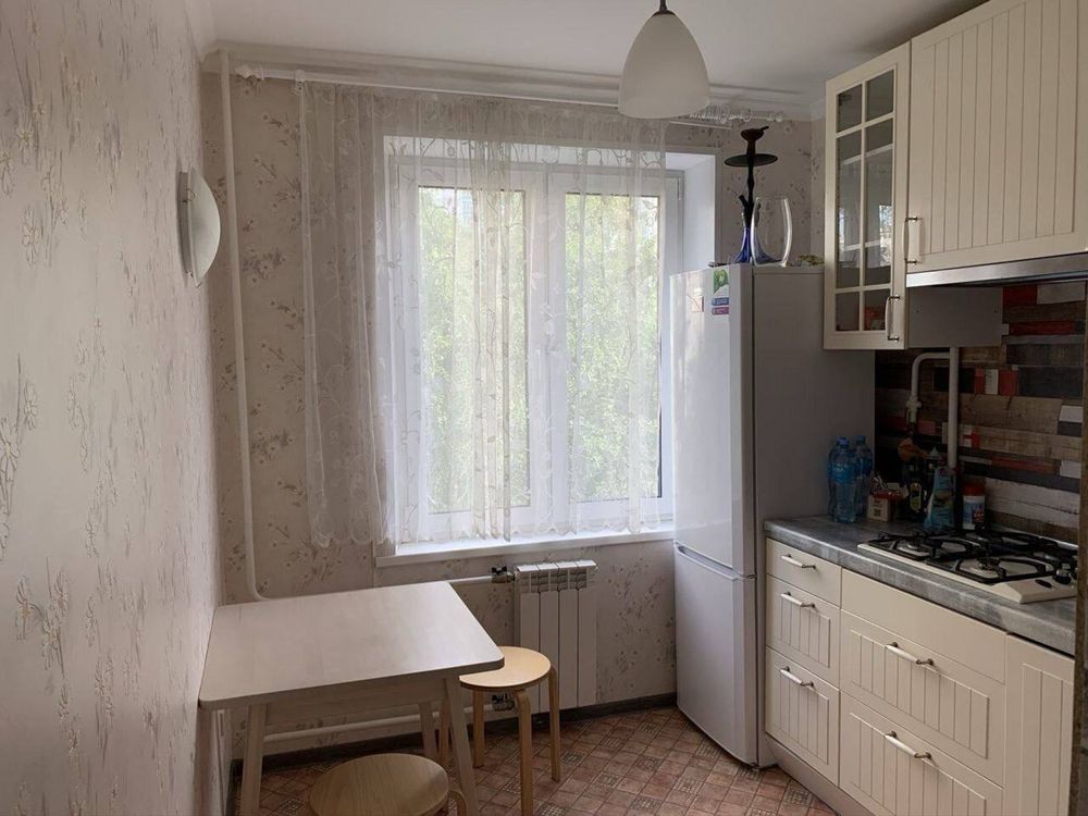 Продам 1-комн квартиру с ремонтом низ Кирова