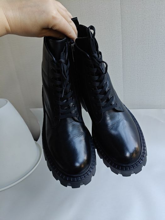 Шкіряні ботінки жіночі 39 розмір