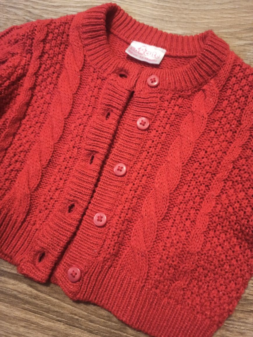 Czerwony sweterek rozmiar 86