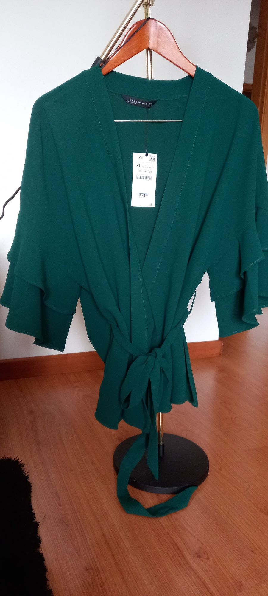 Blusa cruzada verde ZARA