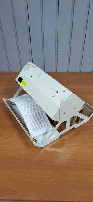 Inseto caçador Metal Industrial - Preto / Branco e INOX - Oportunidade