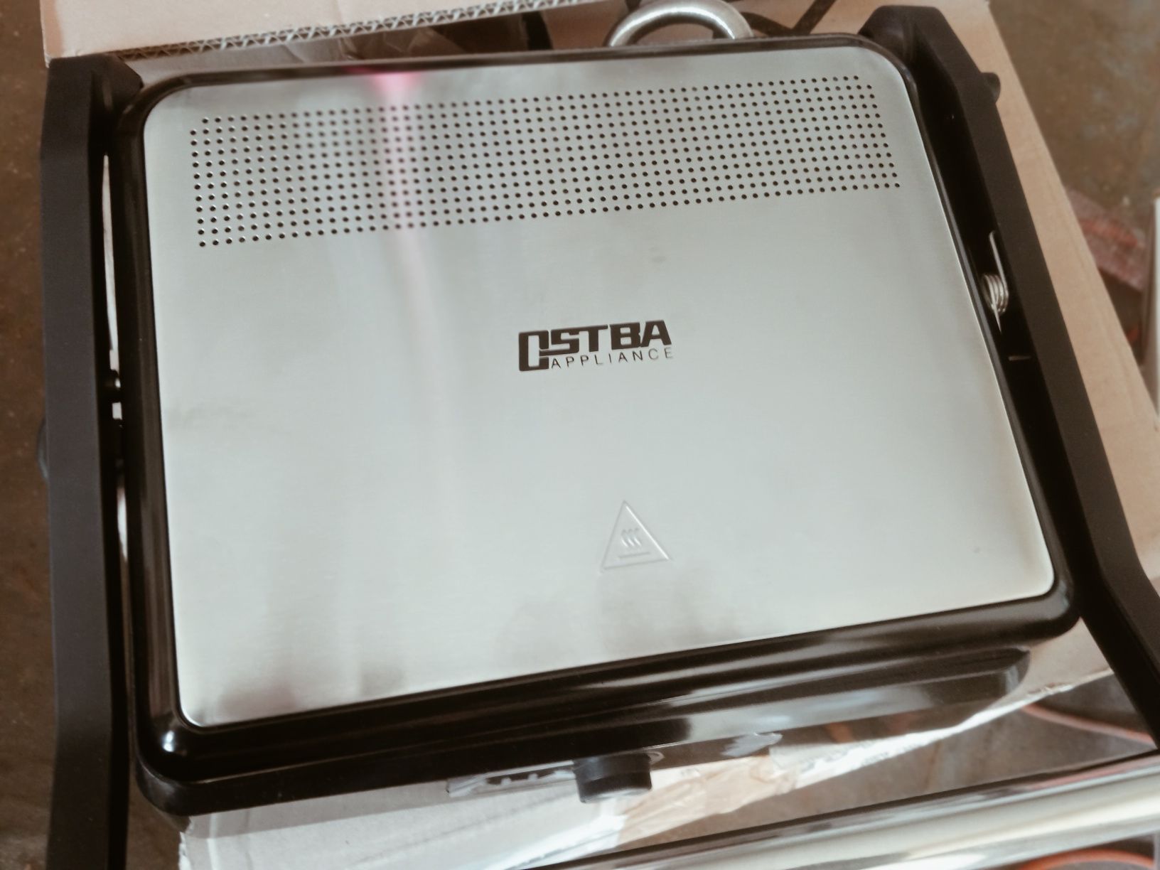 Grill elektryczny OSTBA