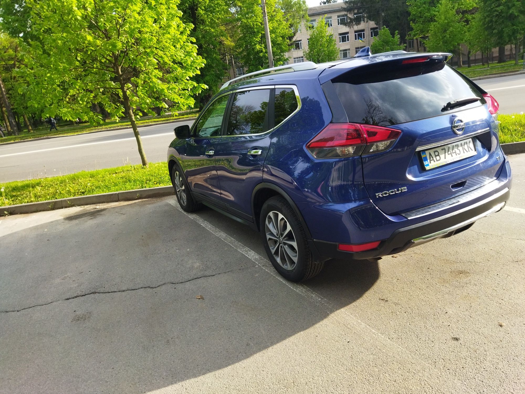 Продам Нісан рог 2018 Nissan Rogue SV колір RBY