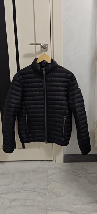 Оригінальний пуховик Colmar в ідеальному стані.