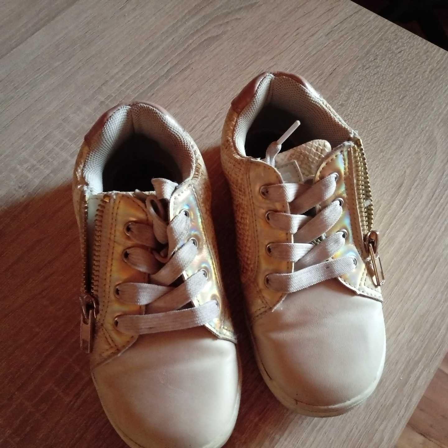 Buty super sneakersy dla dziewczynki