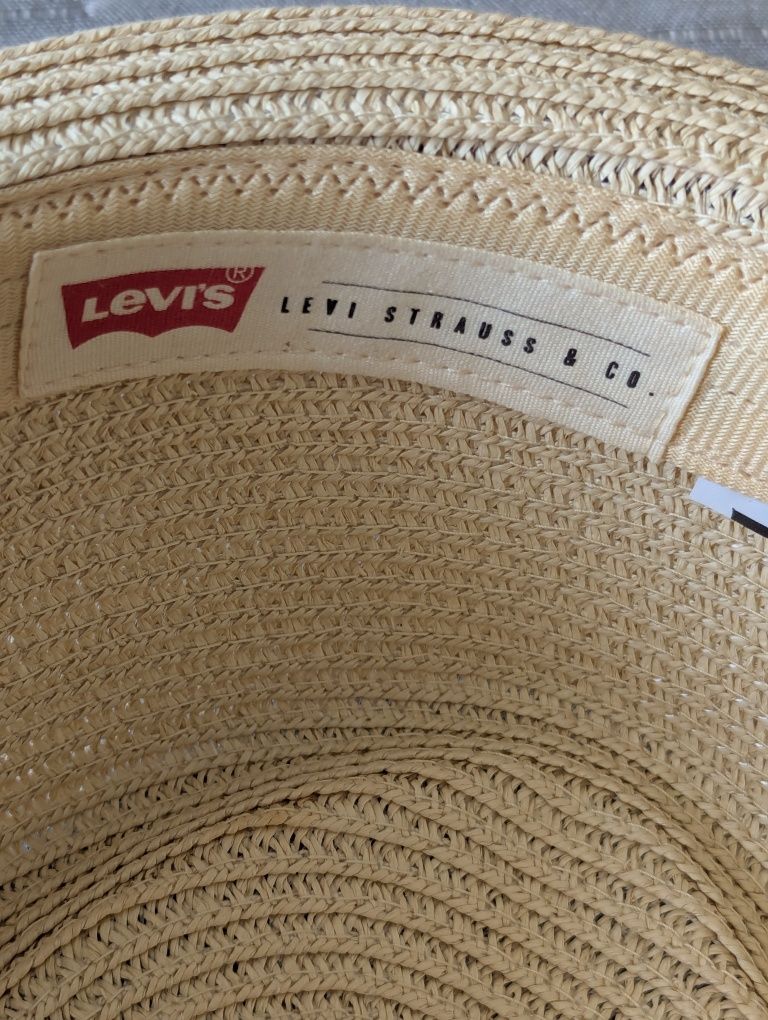 Levi's Men Мужская бежевая соломенная шляпа. One size