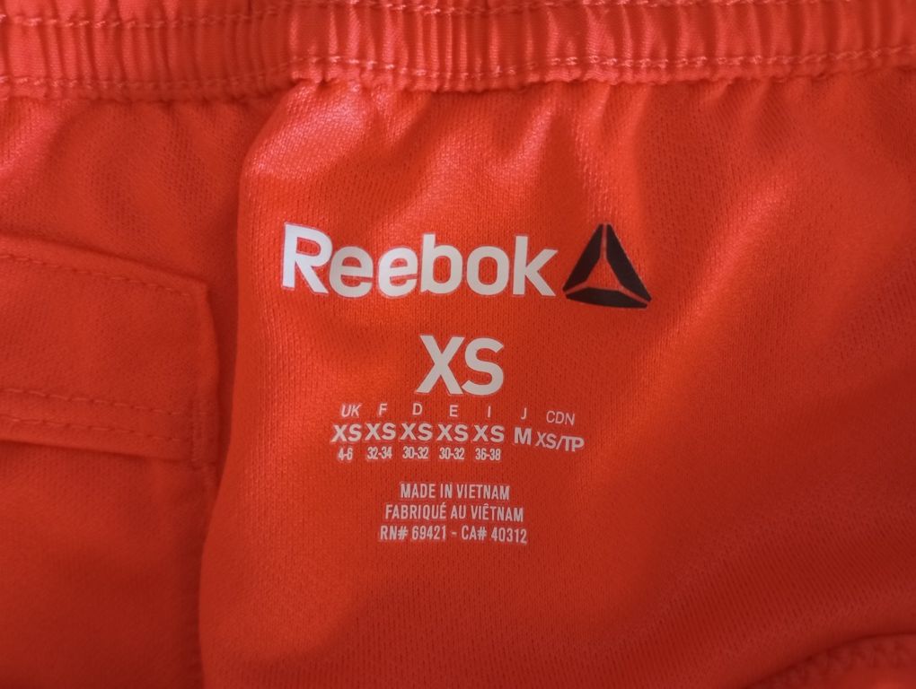 Spodenki Reebok XS pomarańczowe