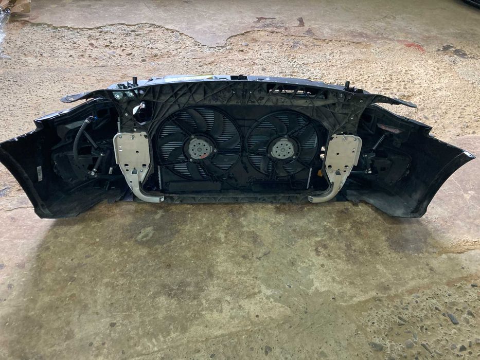 Радиаторы,бампер,телевизор,панель(Морда)в сбореAUDI А6C714-18г.S-Line.