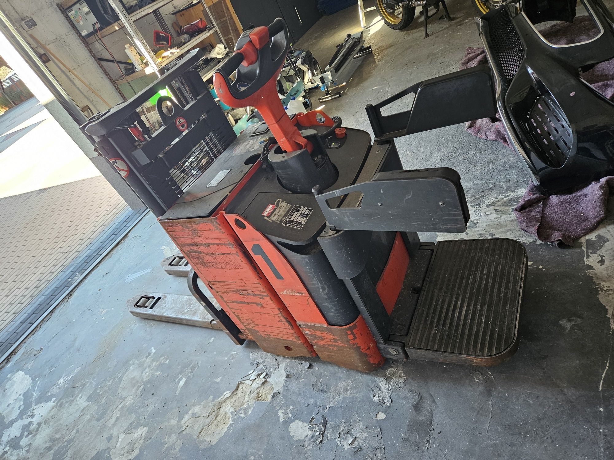 Wózek elektryczny Paleciak widlak