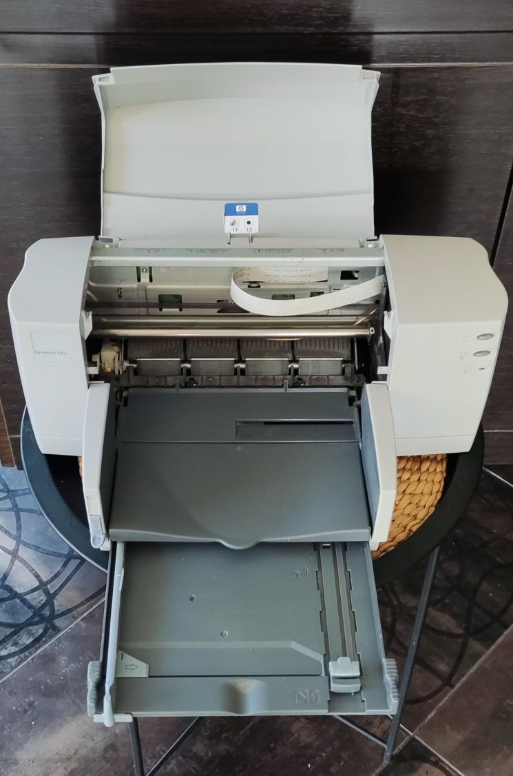 HP DeskJet 845C принтер