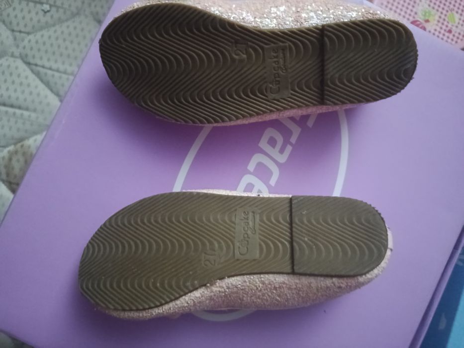 Sapatos/sabrinas novas