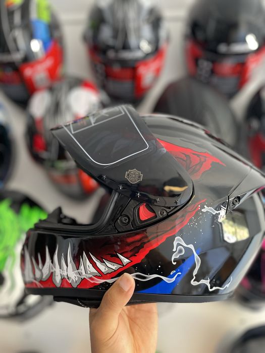 Capacete novo venon preto/new helmet