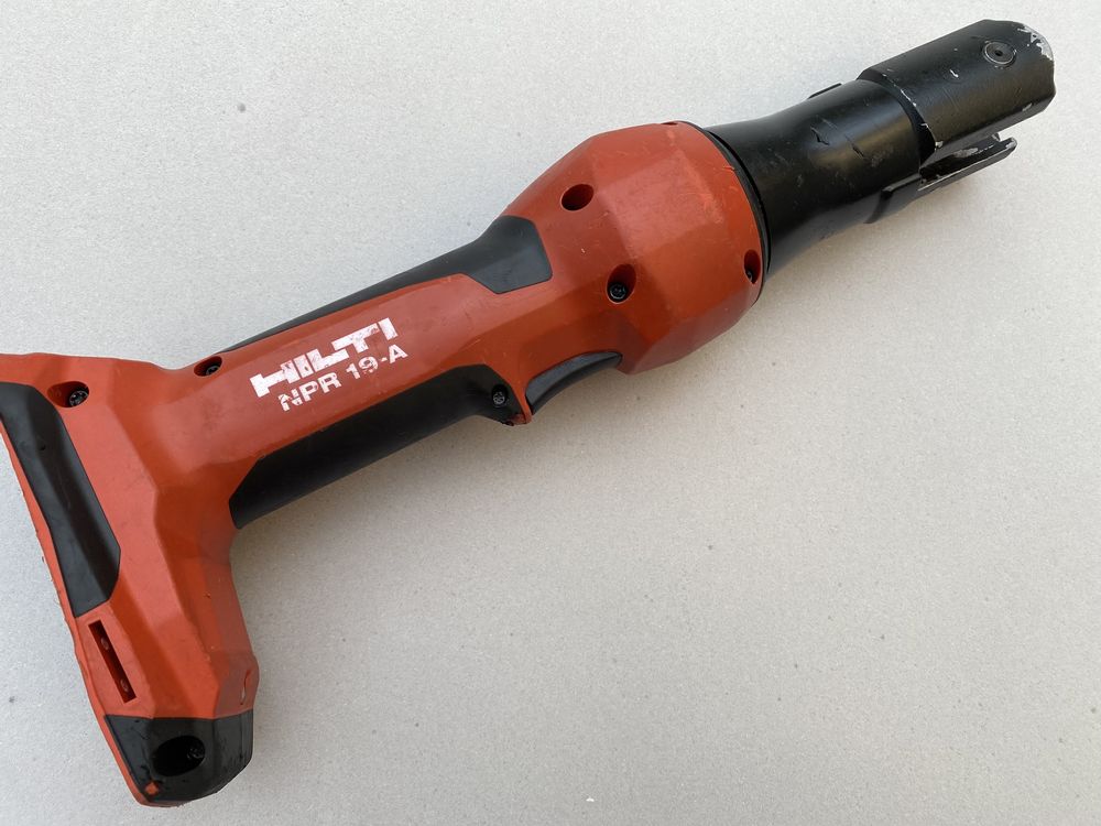 Zaciskarka do rur   HILTI NPR 19-A