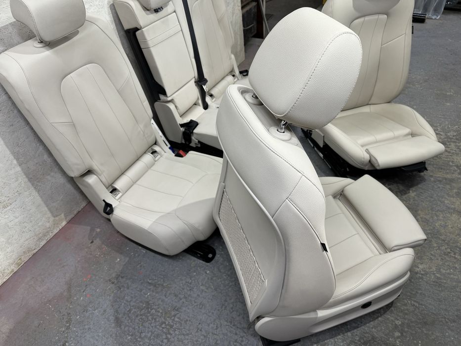 Салон Білий EQB 250+ X243 Mercedes Benz Кожа Сиденья Сидушки