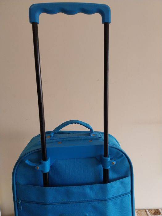 Mochila infantil  Pocoyo com rodinhas