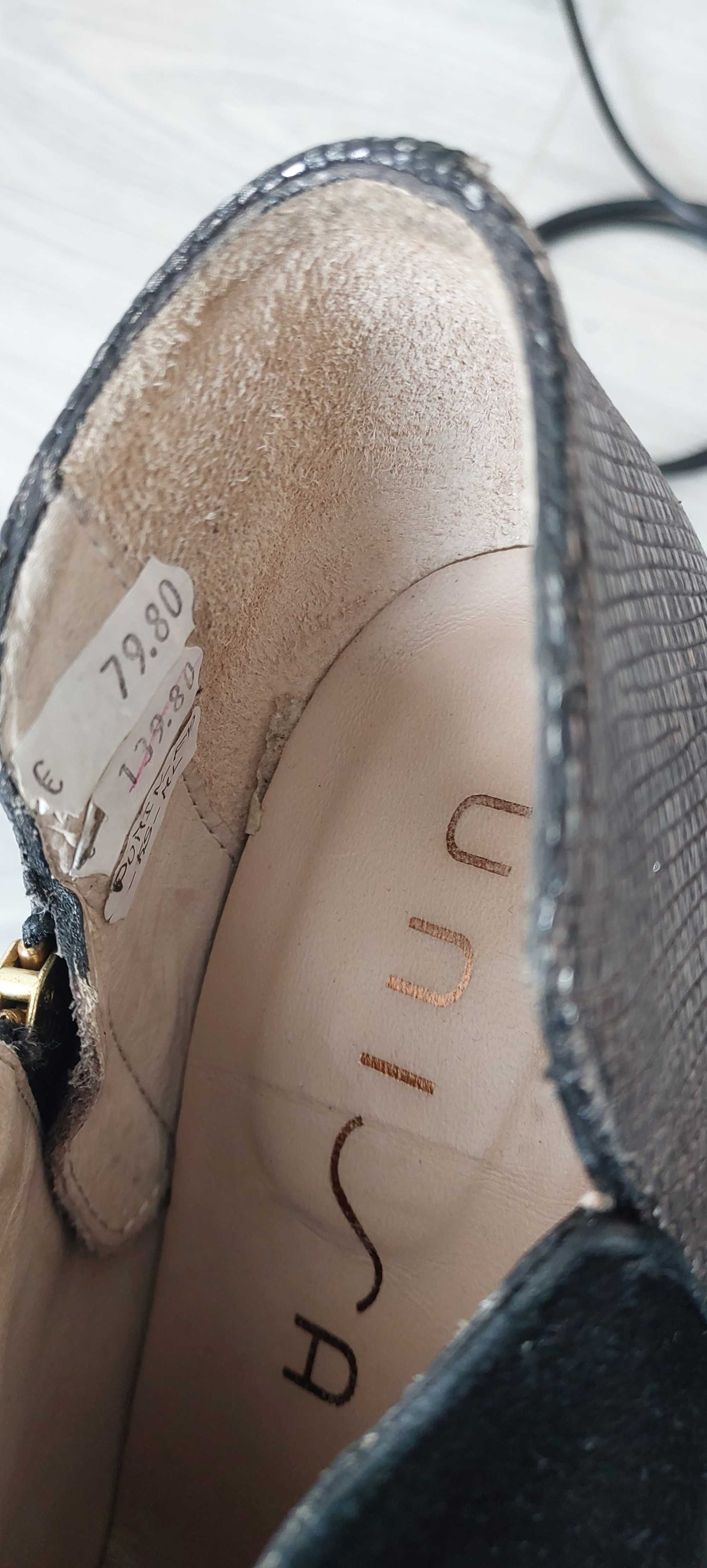 Botas pelo tornozelo