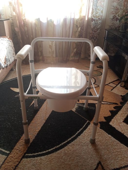 Стілець туалет, туалет крісло