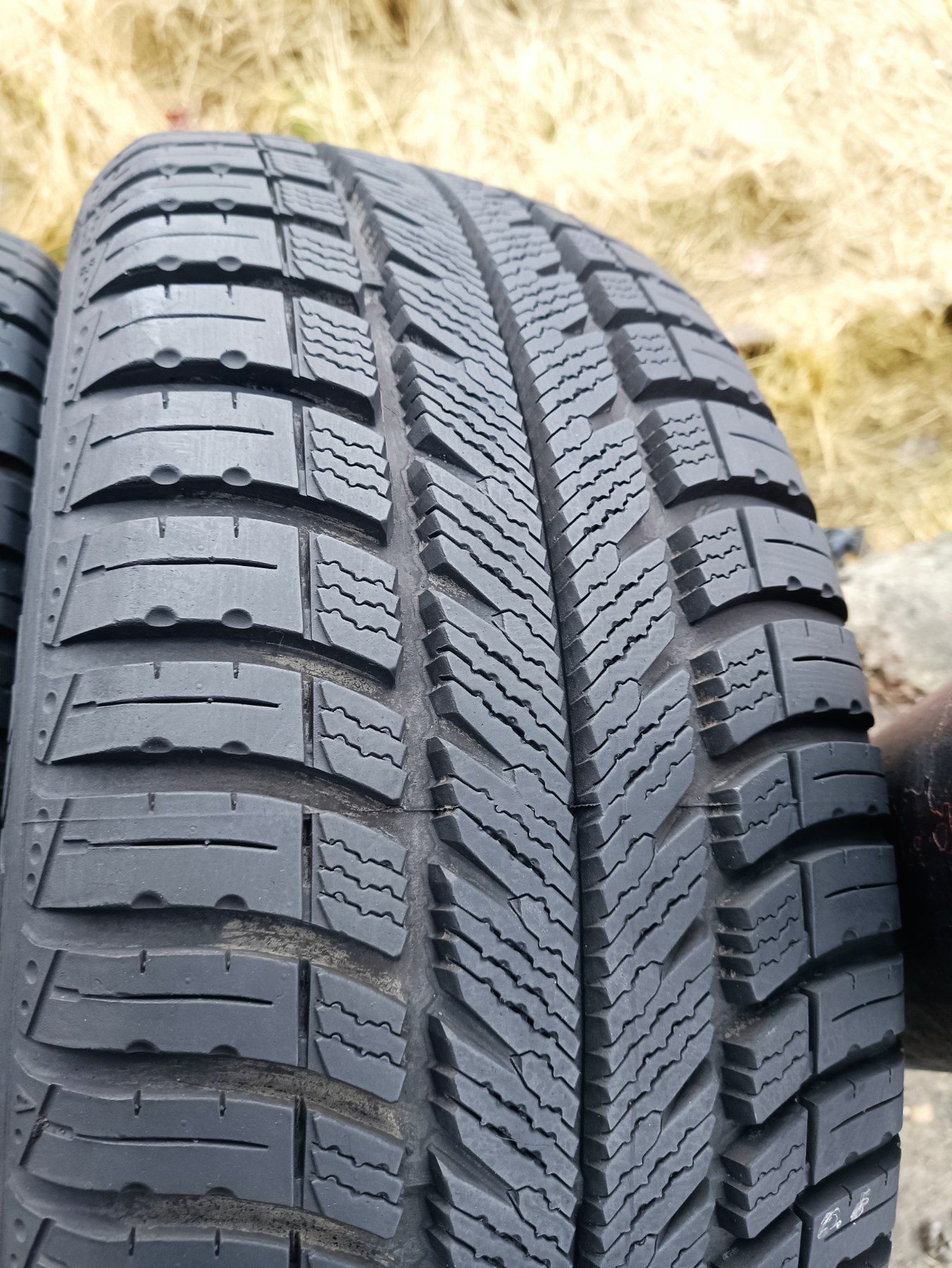 Всесезонні шини GOODYEAR 205/55 R16 резина Р16