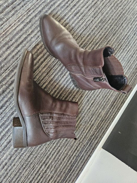 Skórzane botki gino rossi r 36 brazowe