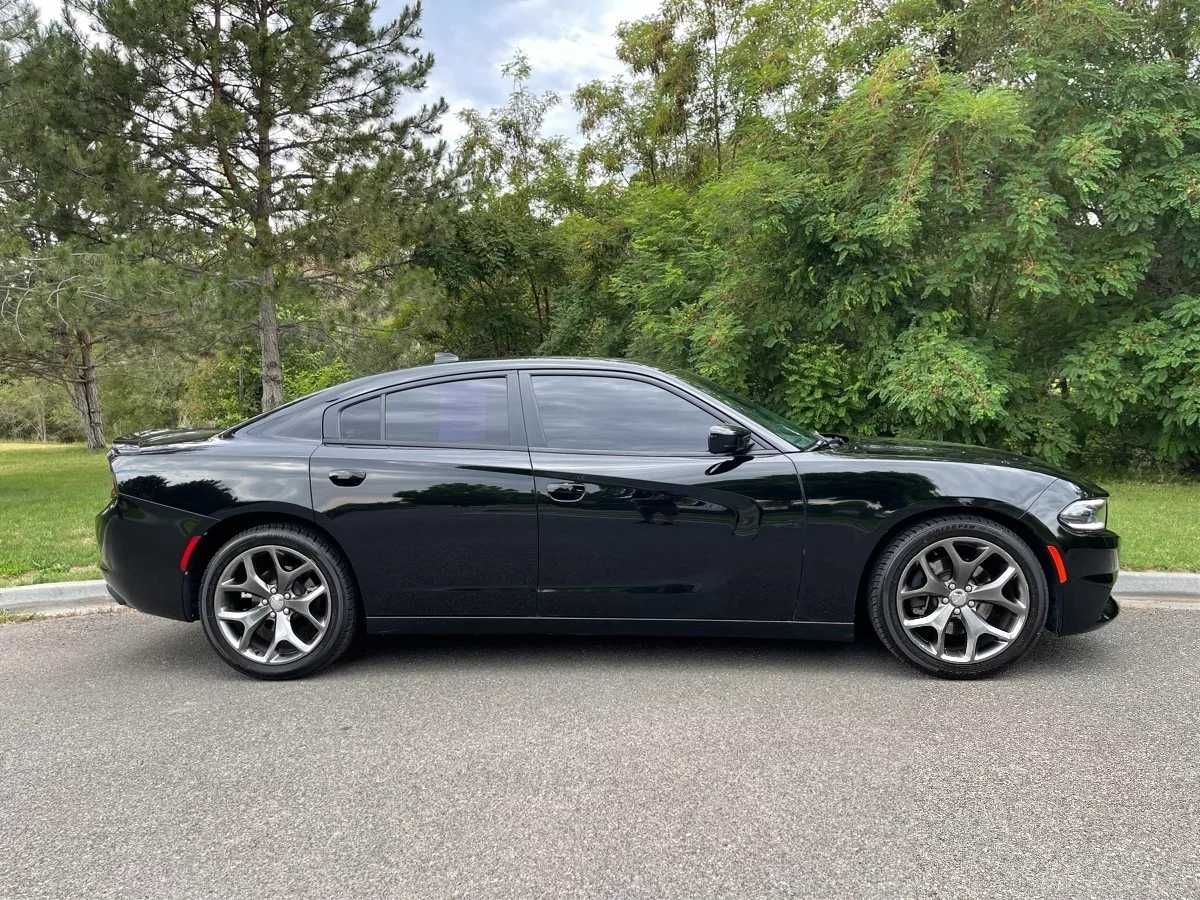 Dodge Charger SXT. Пробег 103 км. Отличное состояние.