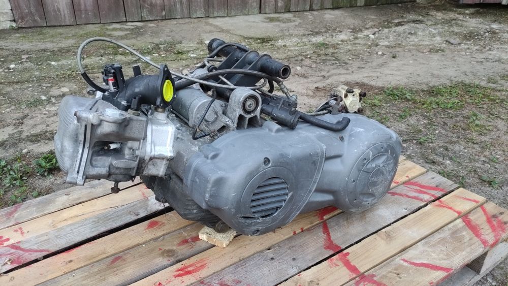 Sprzedam kompletny silnik PIAGGIO X9 500