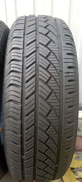 Atlas 215 65 r16c 2шт шини резина зимова гума з Європи