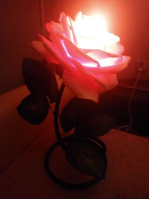 Роза, лилия СВЕТИЛЬНИК, лампа (изолон)  подарок на 8 марта НЕДОРОГО
