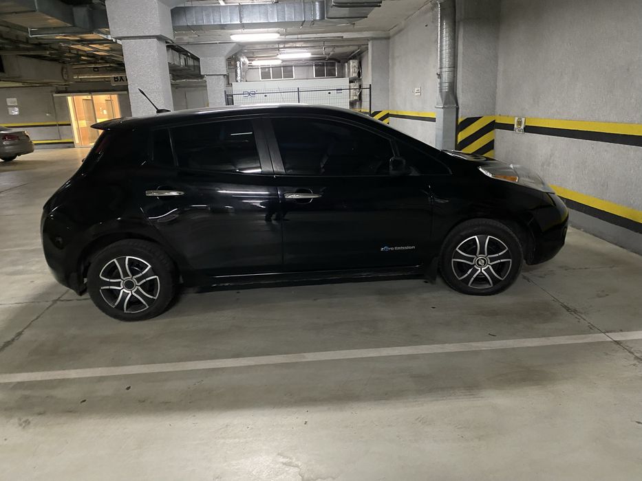 Нисан Лиф 350 км электромобиль