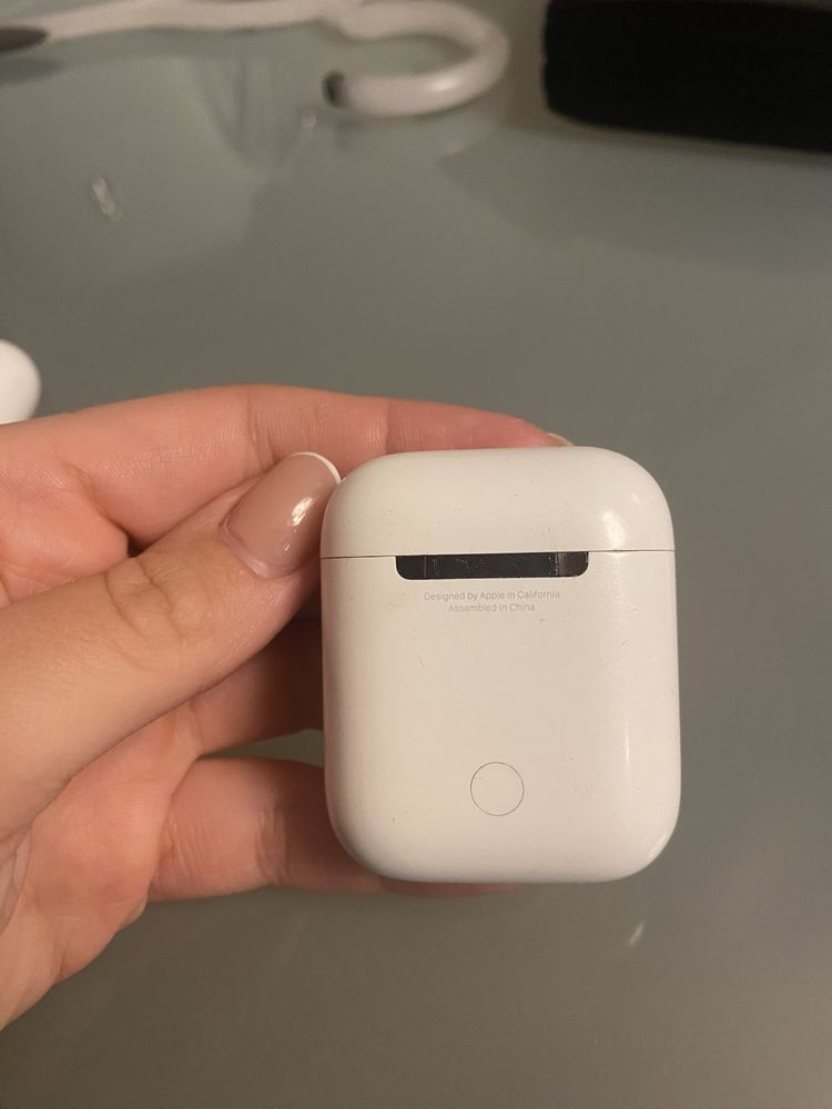 Oryginalne Etui Ładujące Apple AirPods 2 generacja