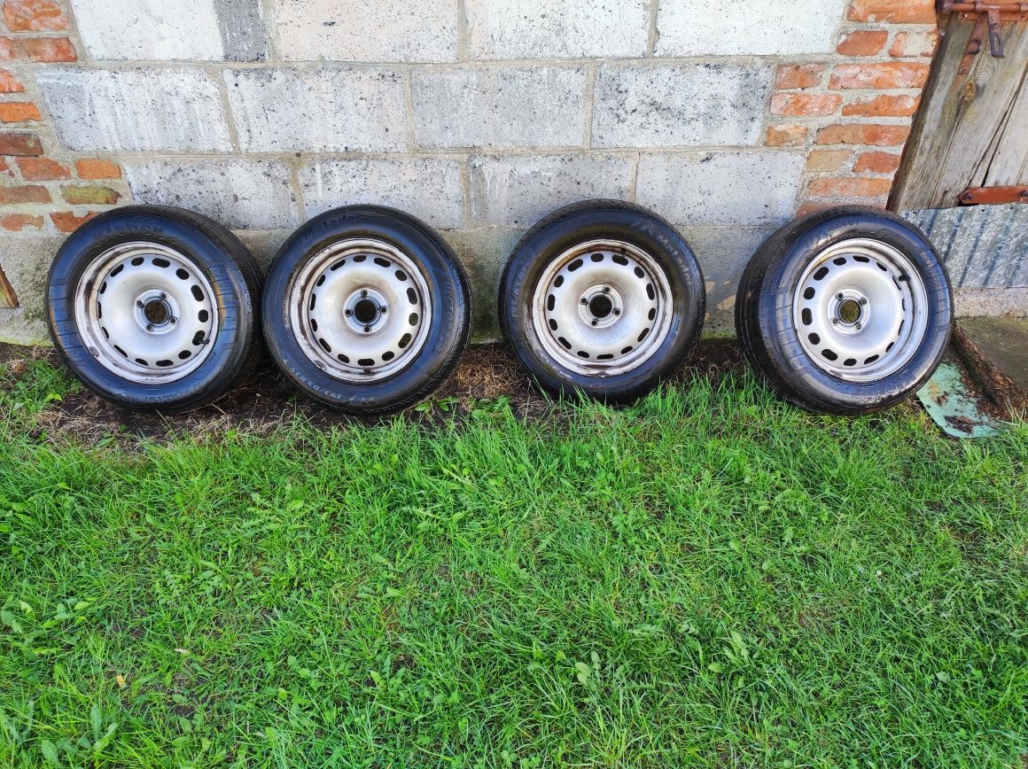 Felgi 4x108 15 cali plus opony