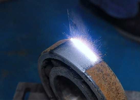 Maszyna Oczyszczarka Laser Pulsacyjny 500W 15MJ Szkolenie w CENIE!
