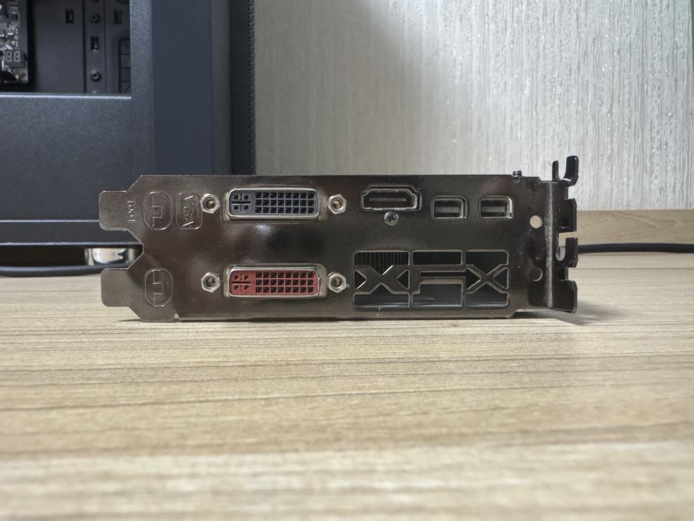 Видеокарта Radeon HD 7850 (XFX GHOST Edition)