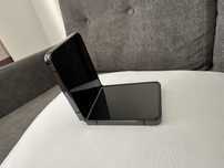 Samsung Galaxy Z Flip4 256GB graphite idealny stan